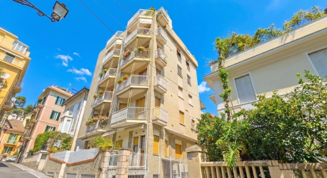 Casa Angerin 3 - 100m From sea, Забронировать Апартаменты/квартира Отели Алассио с парковкой, Парковка