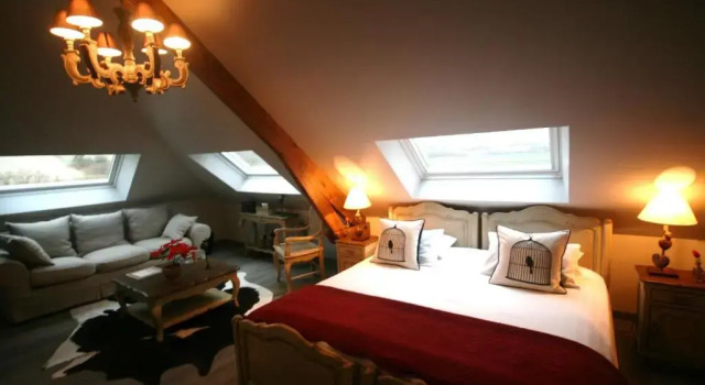 Номер Privilege Le Prieuré Chambres dhôtes