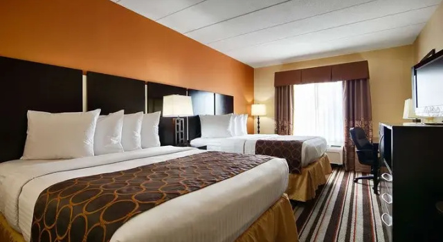 Четырёхместный номер Standard Best Western Mason Inn