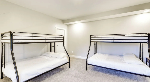 Коттедж с 4 комнатами с балконом Stunning Grand Junction Home Near Downtown!