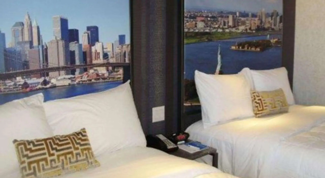 Четырёхместный номер Standard Rodeway Inn Near JFK Airport