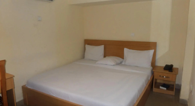 Avery Hotel