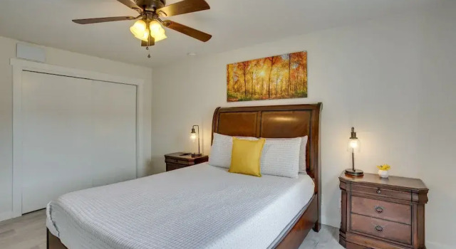 Апартаменты с 2 комнатами с балконом Grand Junction Vacation Rental: Indoor Pool Access