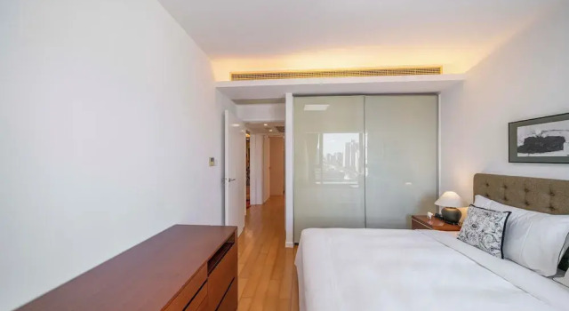 Tyms Elegant 2BR 1BA Apt Walk to Malls, Varaa Bed and Breakfast Xuhui 