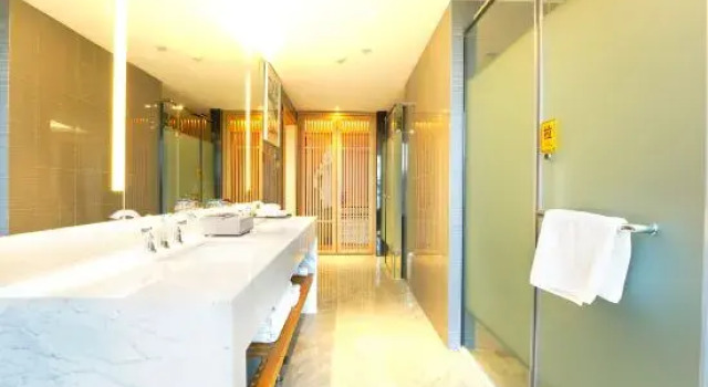 Семейный люкс с видом на море Qinhuangdao BTG Jinglun Hotel