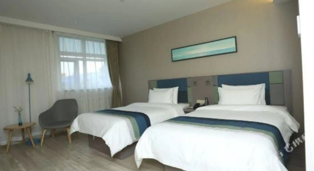 Home Inn·neo (Kaifeng Qingming Riverside Garden Wansui Mountain Store), Rezervovat Hotel Kchaj-feng Henan