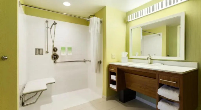 Четырёхместная студия Home2 Suites by Hilton Pittsburgh Cranberry