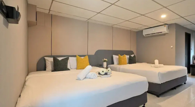 Семейный номер Standard с балконом Floton Bangkok Hotel