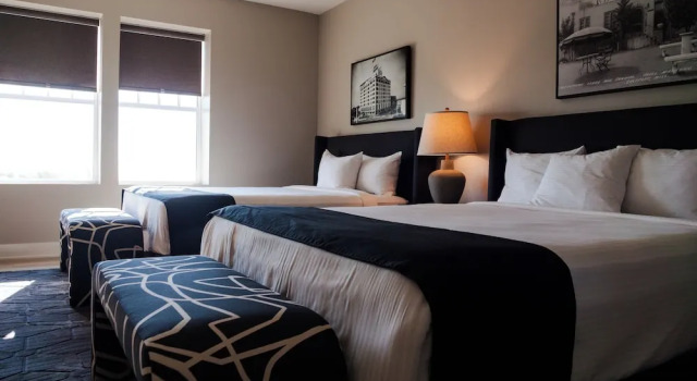 Четырёхместный номер Standard The Markham Hotel