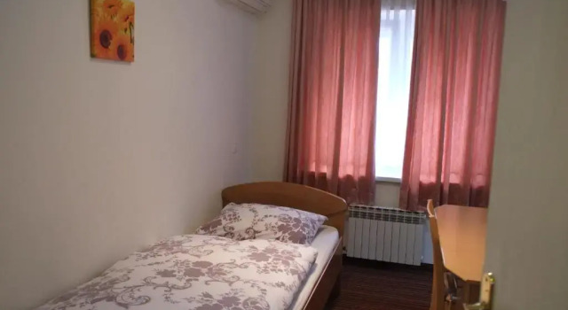 Guest House Grgin Dol, Boek Pension Hotels in Slavonia met parkeren, Parkeren