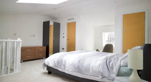 Bedroom Flat in Heart of London, Забронировать Отель Отели Англии 3 звезды, 3*