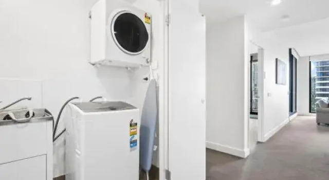 Waterview 1Bedroom Plus Study Room at Wentworth Point, Забронировать Отель Сидней Sydney Region, рядом с Marina Square Shopping Center