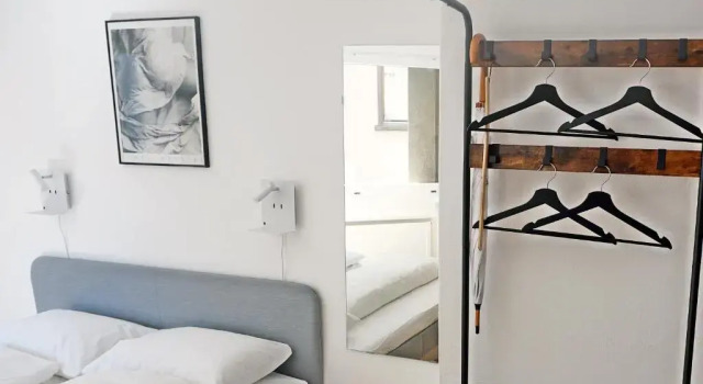 Helles & schickes Studio für 2 Pers, zentral C5, Book Hotel Hotels in Grisons with Parking, Parking