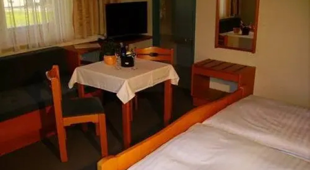 Hotel-Café Perner, Забронировать Отель Отели Шладминг 3 звезды, рядом с Шладминг, 3*