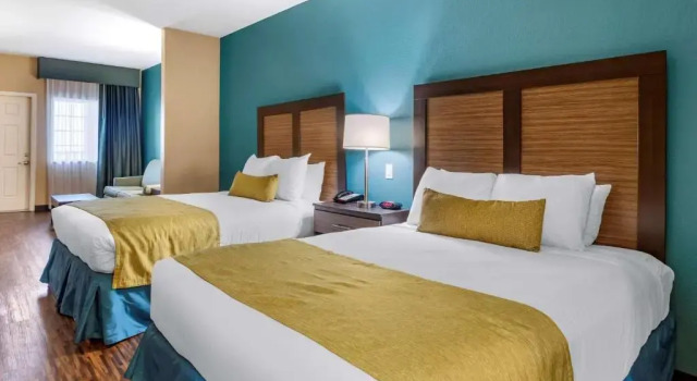 Люкс с балконом Best Western Plus Galveston Suites