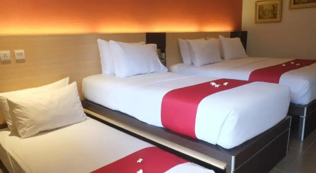 Executivo Quádruplo quarto Sukajadi Hotel