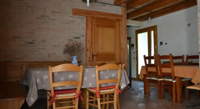 Вилла с 4 комнатами Casale Del Leon