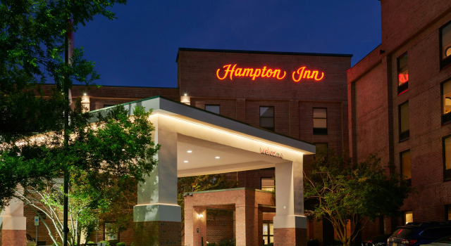 Hampton Inn Wilmington-Medical Park, Забронировать Отель Уилмингтон Северная Каролина