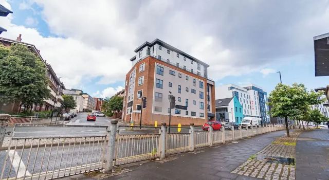 Two Bedroom Newcastle City Quayside Apartment