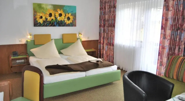 Семейный номер Standard с балконом Hotel Garni Hutter