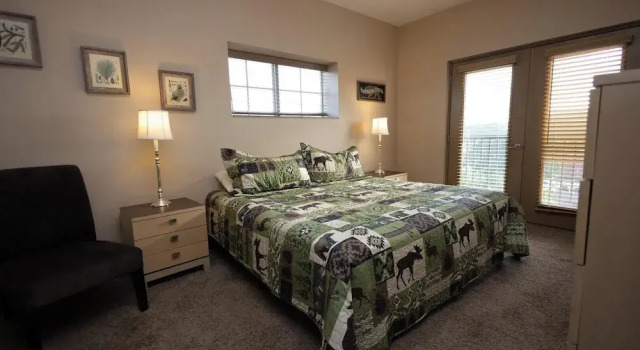 Mountain View Condo 1501, Забронировать Отель Отели Пиджен-Фордж с парковкой, рядом с Cooter’s Place &amp; Museum, Парковка