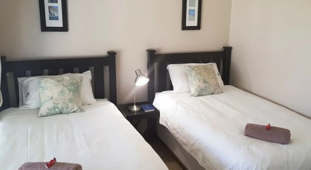 Bella Casa, Langebaan 4-Sleeper, Забронировать Отель Отели Лангебан с парковкой, Парковка