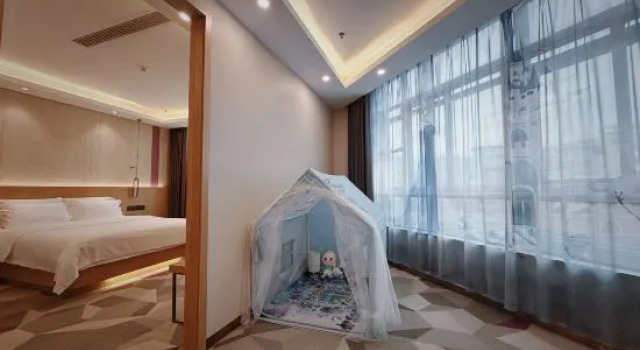 Люкс Superior Lavande Hotel (Foshan Shunde Daliang QingHuiYuan Shihu Road)