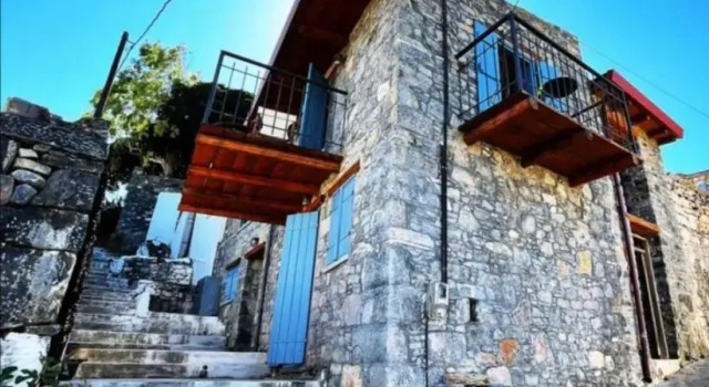 Pappou's Traditional Cottage at Epano Elounda, Забронировать Дом для отпуска Отели East Crete с парковкой, Парковка