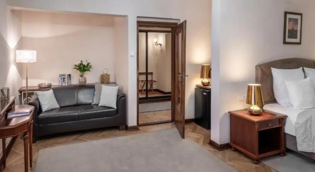 Suite Hotel Aurus by Adrez