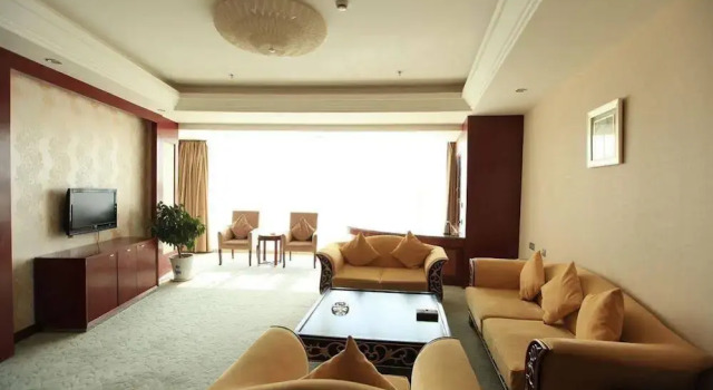 Erdos Tieniu Phoenix Hotel, Book Hotel Hotels in Inner Mongolia with a Pool, Swimming Pool
