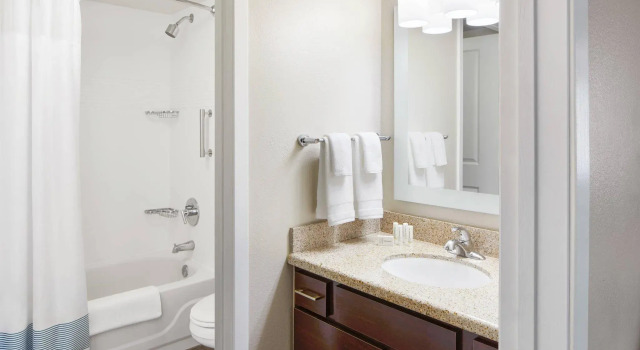 Двухместная Studio Suite TownePlace Suites by Marriott Tempe