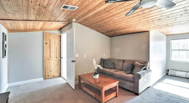 1 Mi to Nau: High-country Home w/ Gorgeous Views!