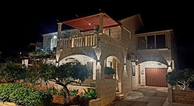 APARTMENTS4YOU SUPETAR 1,2,3&4 -the BEST and MOST POPULAR apartments for DISCOVERING the island, Забронировать Апартаменты/квартира Супетар Брач
