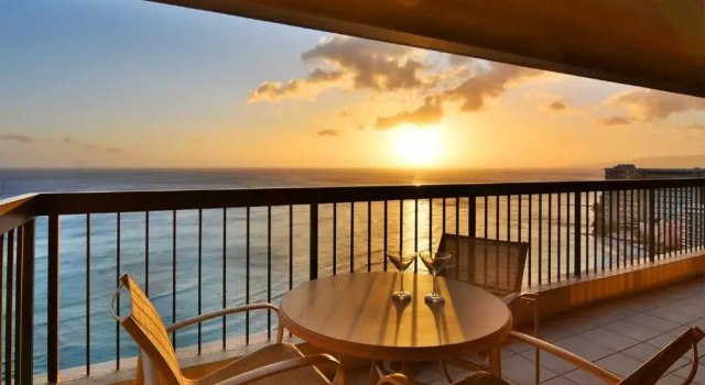 Апартаменты Waikiki Beach Tower
