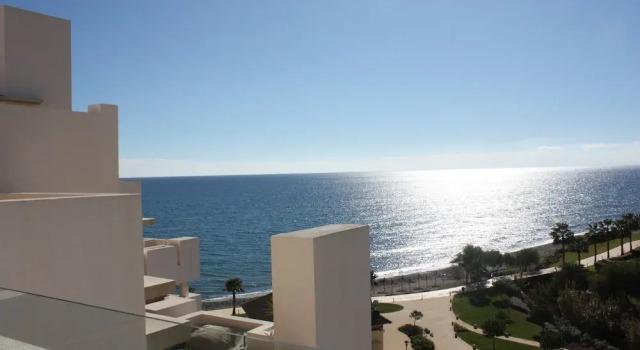 Апартаменты First Line Penthouse With Private Pool