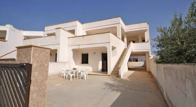 Residence degli Oleandri, Book Hotel Hotels in Taviano with Parking, Parking