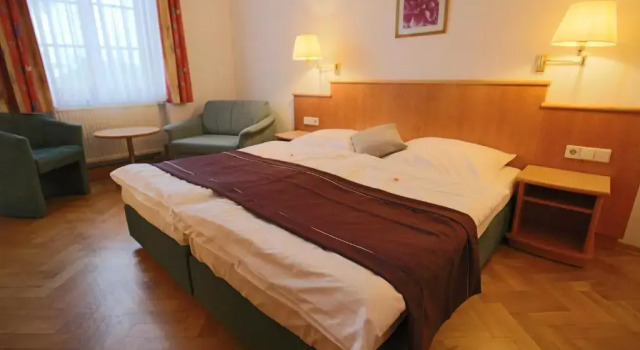 Трёхместный номер Standard Hotel Restaurant Hambacher WInzer