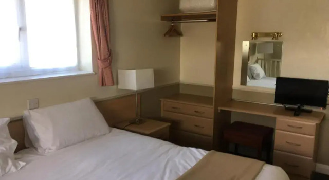 Двухместный семейный номер Standard Moreton Park Hotel