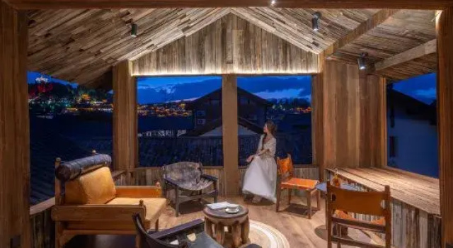 Sanzhai Yisheng · Stream Rizhao Jinshan Collection Snow Mountain View Homestay, Забронировать Отель Лицзян Юньнань, рядом с Water Wheels