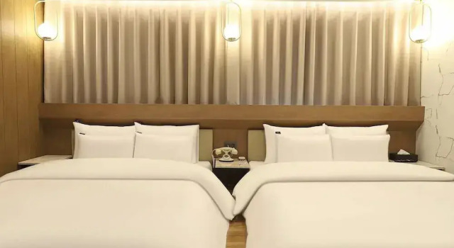 Rosy Hotel
