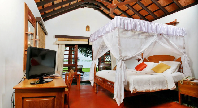 Punnamada Resorts, Забронировать Отель Бизнес-отели Аллеппи, 4* 5*