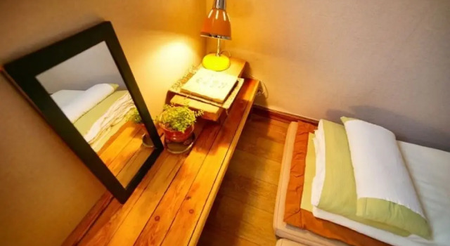 Jeonju Hanok Village Accommodation Sarangru Hanok Pension, Забронировать Отель Чонджу Чолла-Пукто, рядом с Конфуцианская школа хянгё в Чонджу