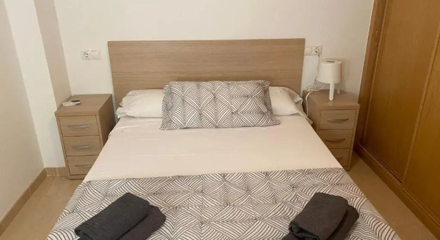 MERIDA2. Apartamento delante del mar, Reservar Apartamento Hotéis em Delta de l'Ebre com piscina, Piscina