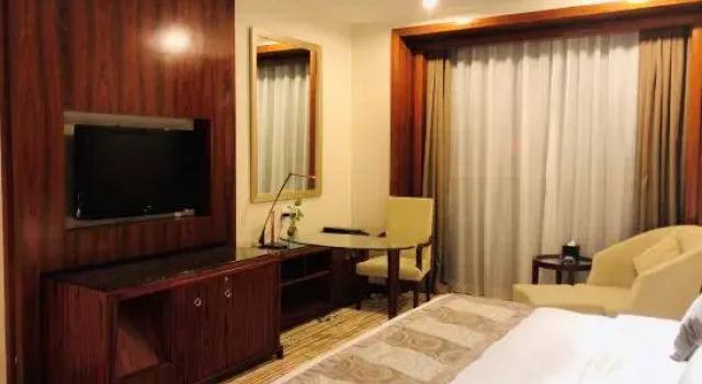 Suite Shine Glory Hotel