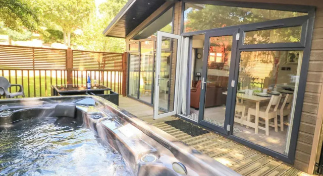 Woodland View 7 - Oak Cabin, Varaa Lomakoti Mökit kohteessa Merseyside, Mökki