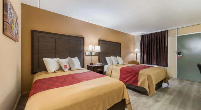 Standard Vierer Zimmer Econo Lodge