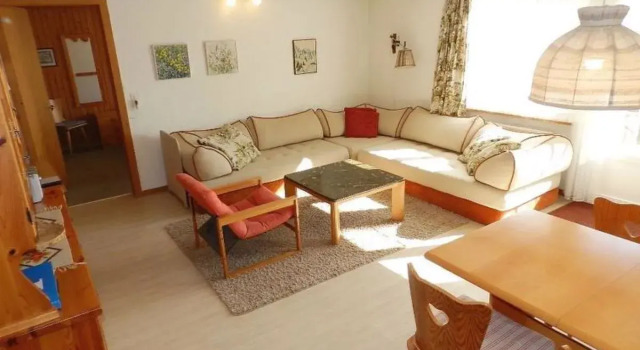 Apartment Fink by Interhome, Prenota Appartamento Hotel a Zweisimmen con parcheggio, Parcheggio