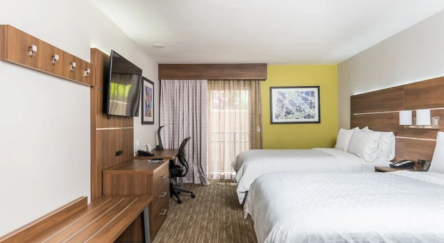 Номер Standard c 1 комнатой с балконом Holiday Inn Express San Clemente N   Beach Area by IHG