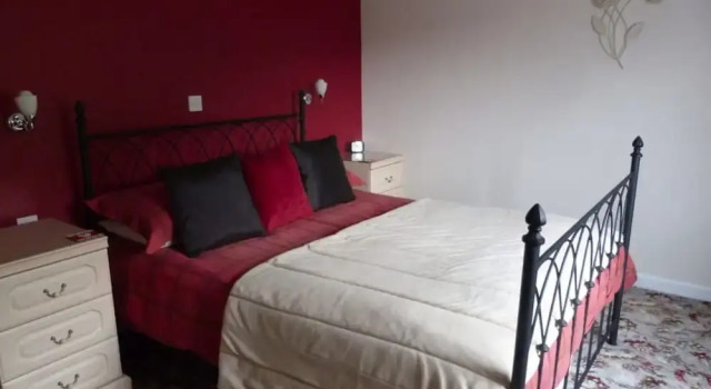 Neuadd Wen Country Guest House, Забронировать Гостевой дом Кармартен Carmarthenshire