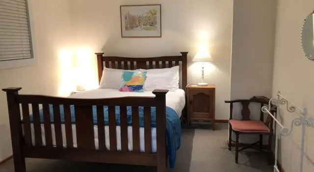 1 Bedroom Apartment near the Beach & Golf Course, Забронировать Апартаменты/квартира Куинстаун 